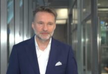 Giganci farmaceutyczni inwestują w sztuczną inteligencję. Chcą szybciej i taniej opracowywać kandydatów na leki